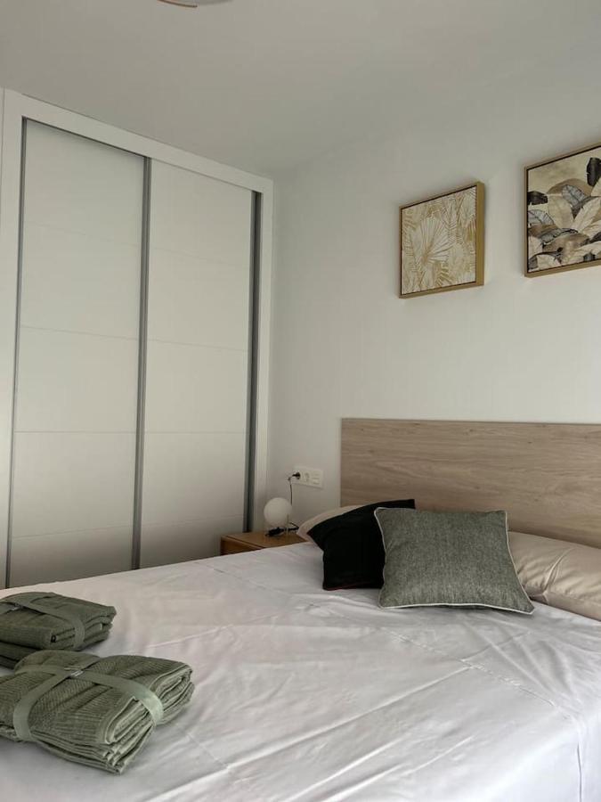 Apartamentos Breton 17 Suite Familiar Аліканте Екстер'єр фото